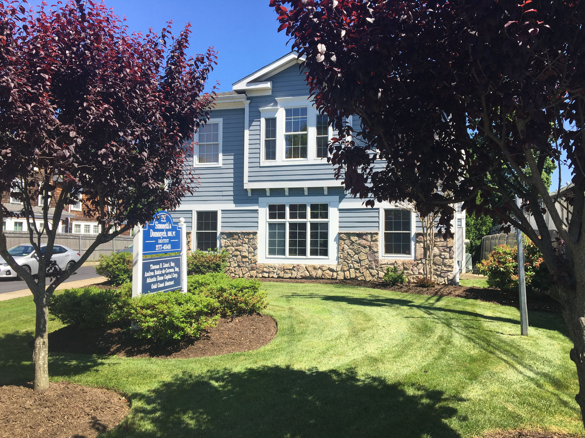 Cosmetic Dentist in Brentwood